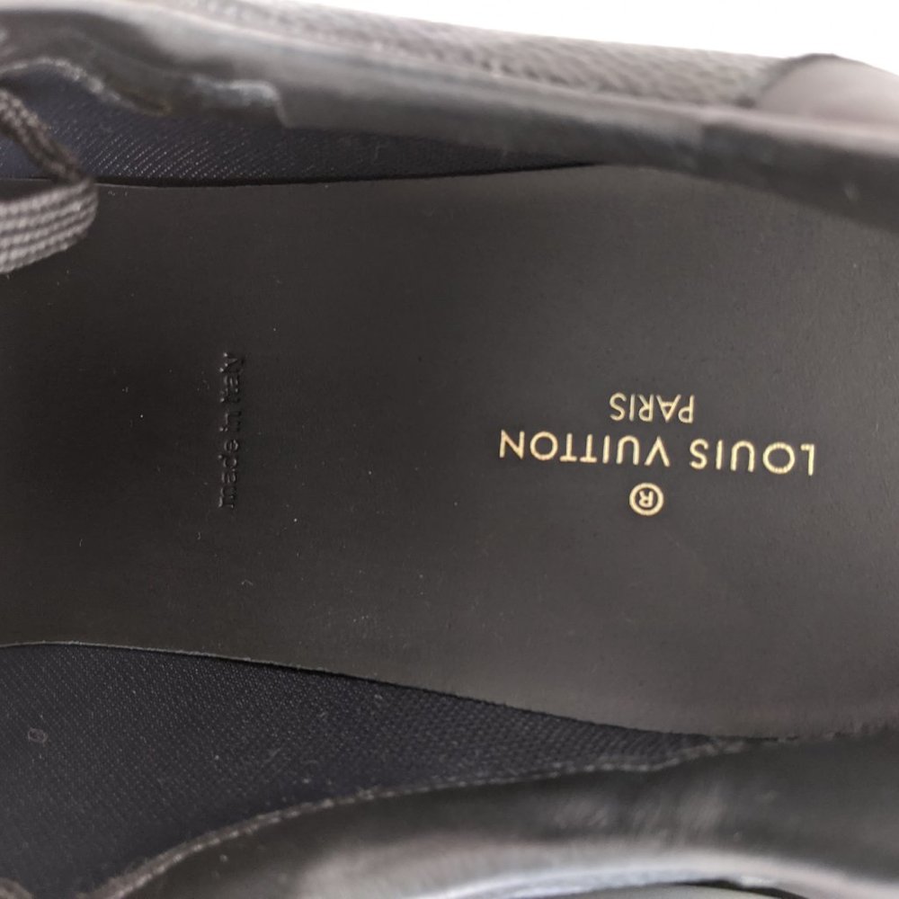 SOLD Louis Vuitton Men's Run Away Eclipse - Picture 5 of 8